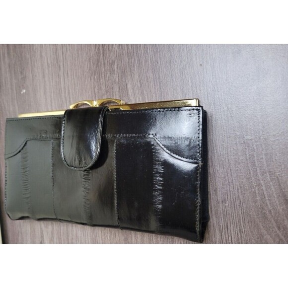 Vintage EEL Skin Wallet w/Checkbook slot and key holder, Kiss closure - Picture 3 of 11